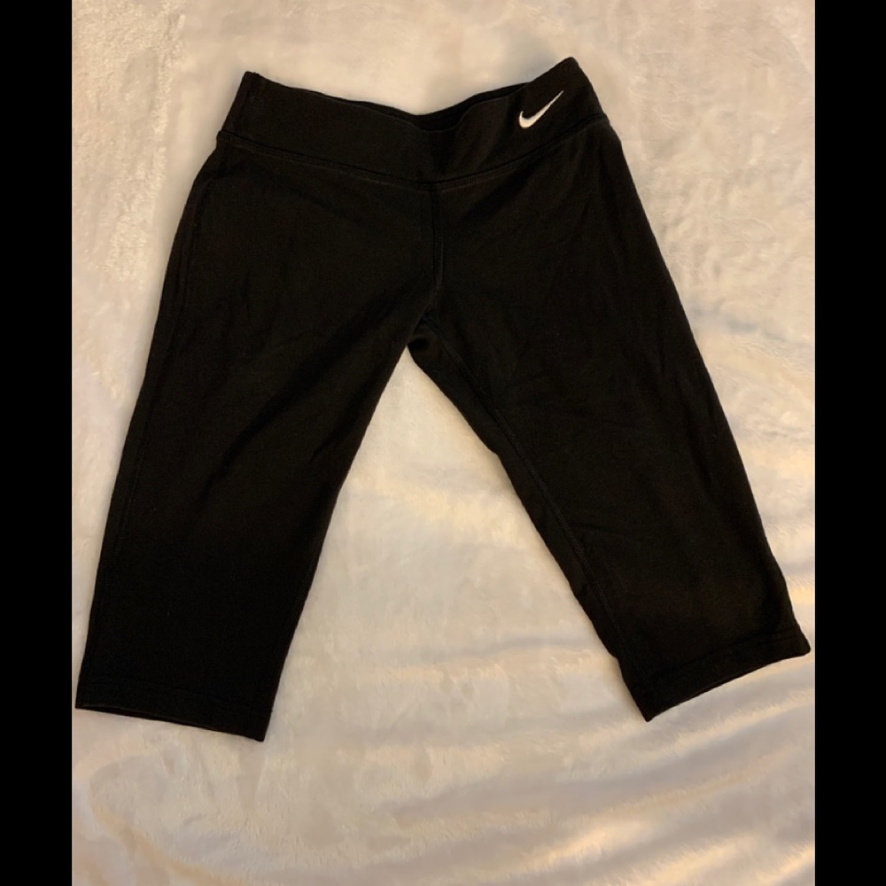 Nike Dri fit Capri Black Size S Girl